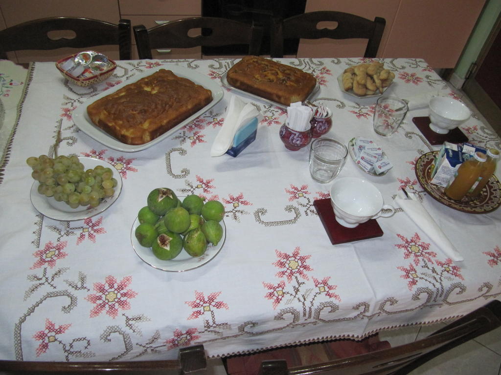 Montagne Rocciose Bed & Breakfast Frascineto Luaran gambar