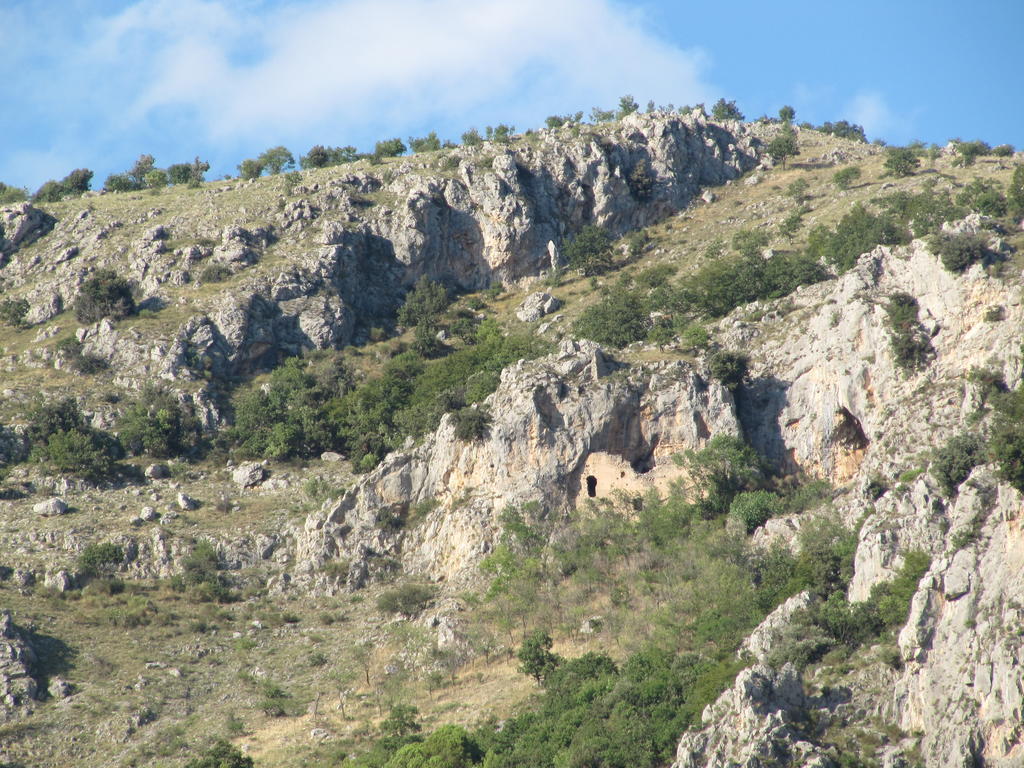 Montagne Rocciose Bed & Breakfast Frascineto Luaran gambar