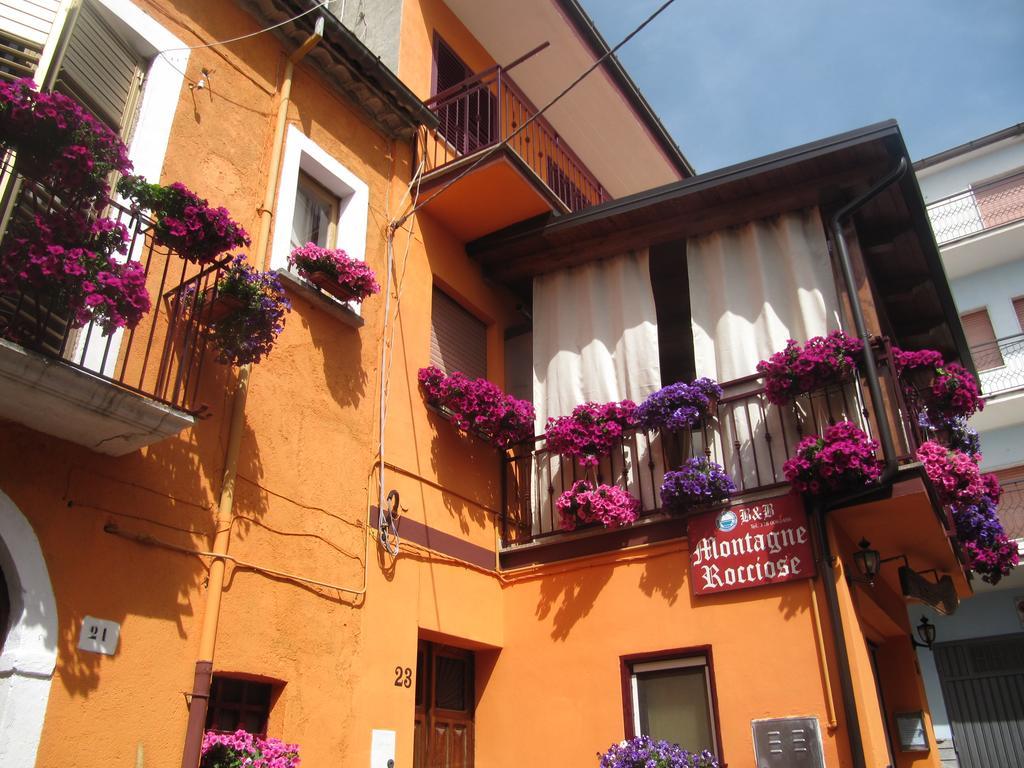 Montagne Rocciose Bed & Breakfast Frascineto Luaran gambar